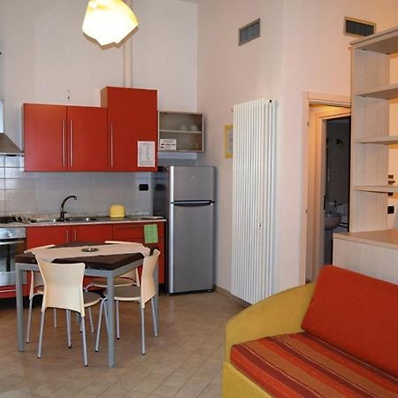 Oasi Del Mare Aparthotel Tirrenia Ngoại thất bức ảnh