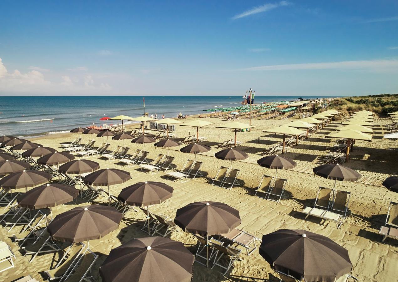 Oasi Del Mare Aparthotel Tirrenia Ngoại thất bức ảnh